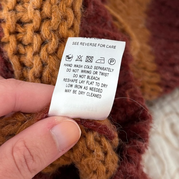 gryffindor oversized sweater M/L - Picture 9 of 10